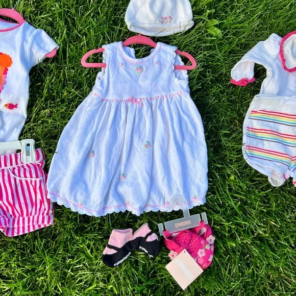 Girls clothing lot sizes 3-6 months, 6-9 months, 6-12 months, 12-18 months 2T
